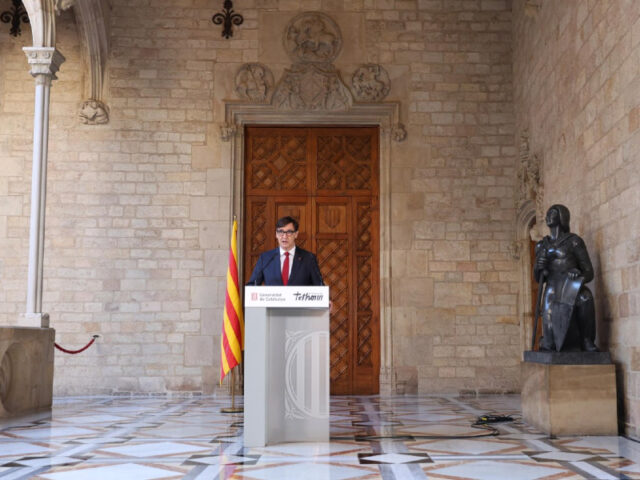 El_president_Illa_celebra_laprovacio_del_millor_financament_per_a_Catalunya.jpg